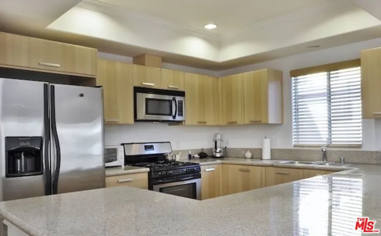 10633 Eastborne Avenue 301, Los Angeles, California 90024