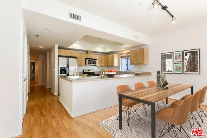 10633 Eastborne Avenue 301, Los Angeles, California 90024