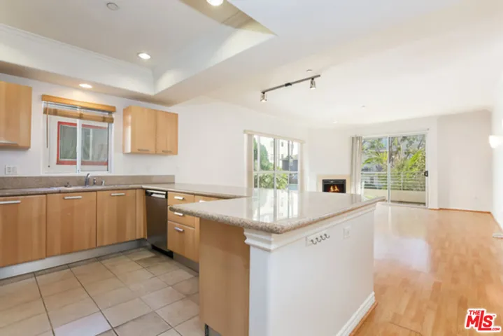 10633 Eastborne Avenue 301, Los Angeles, California 90024