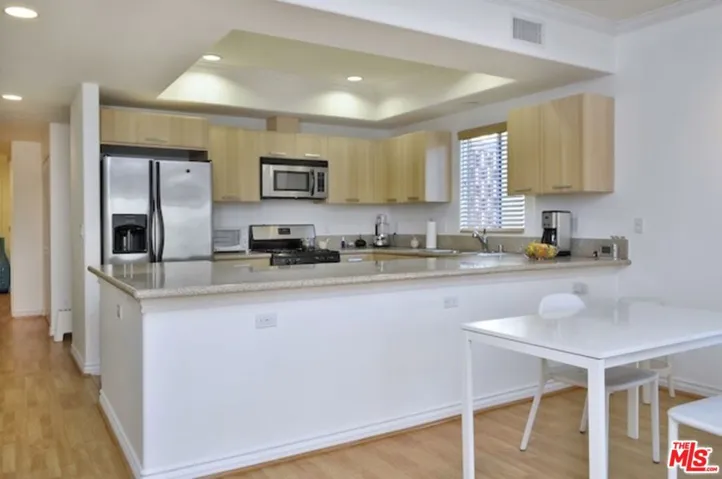 10633 Eastborne Avenue 301, Los Angeles, California 90024