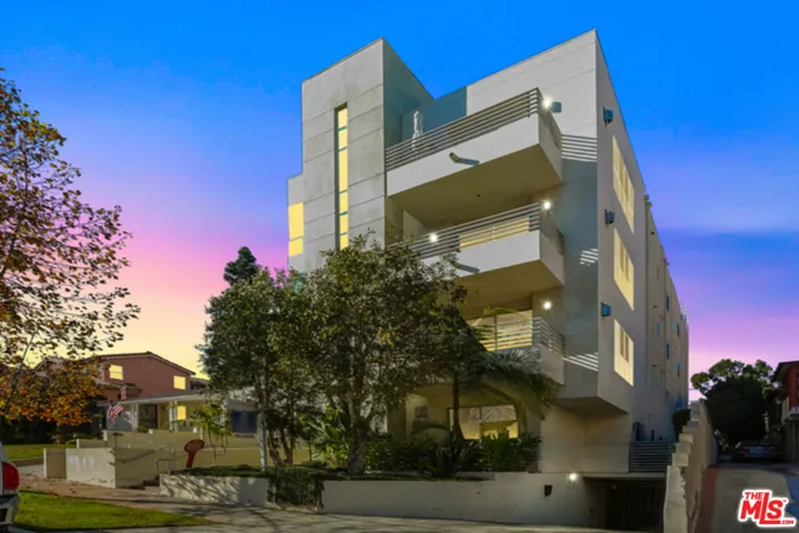 10633 Eastborne Avenue 301, Los Angeles, California 90024