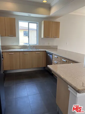 10633 Eastborne Avenue 301, Los Angeles, California 90024