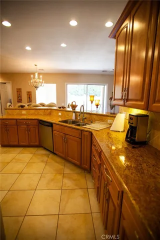 10 Kitchen