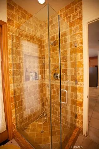 19 Bathroom 3