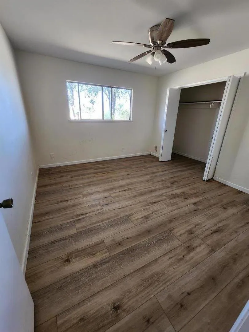 8831 E Herndon Avenue, California home-pic-8