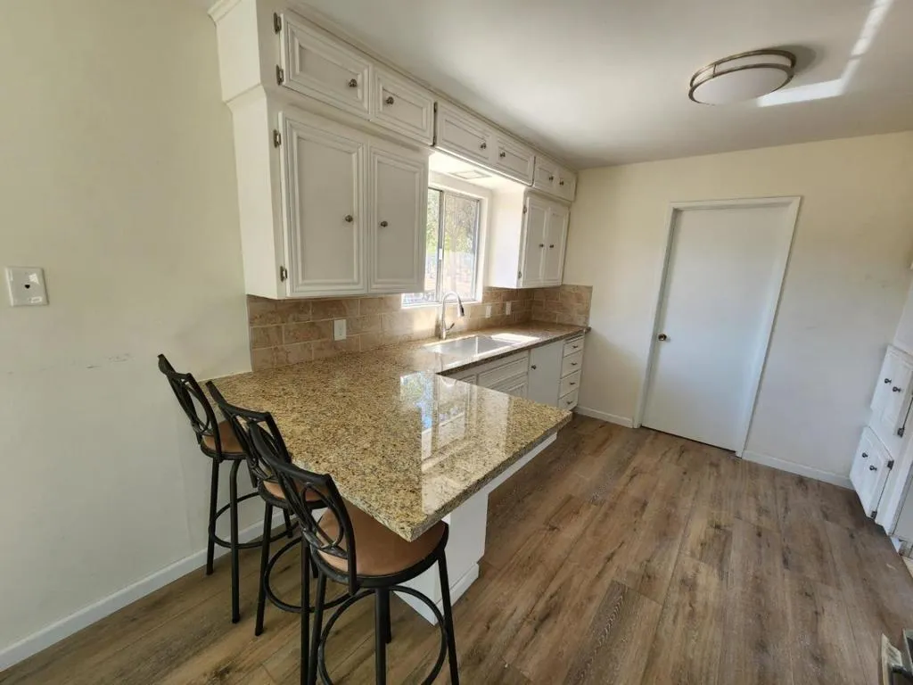 8831 E Herndon Avenue, California home-pic-6