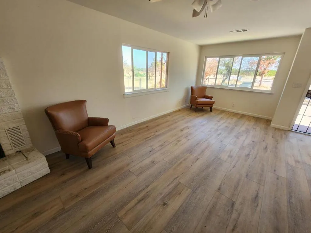 8831 E Herndon Avenue, California home-pic-3