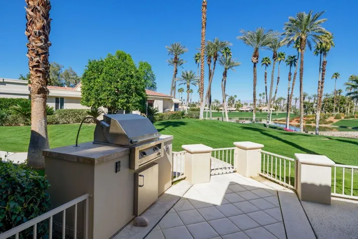 75499+Riviera+Dr+Indian+Wells-43-mls