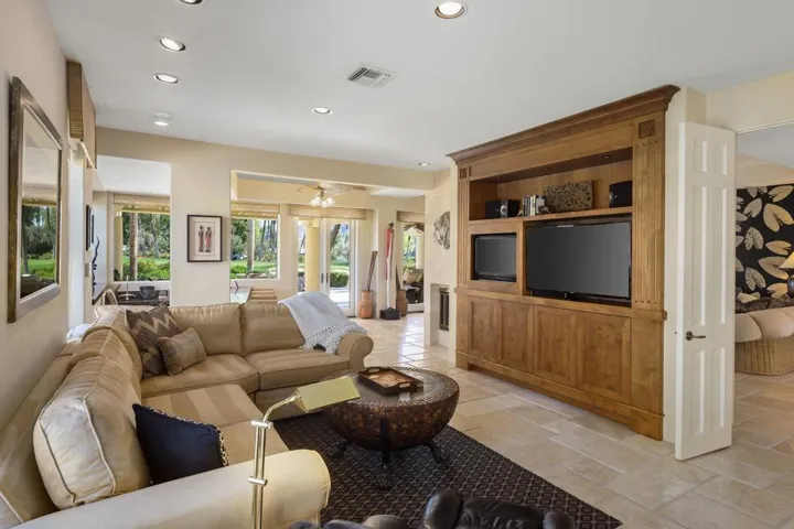 75499+Riviera+Dr+Indian+Wells-26-mls