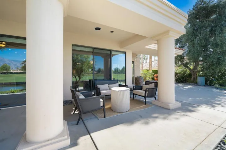 33-web-or-mls-JRInvernessWay_2022_033