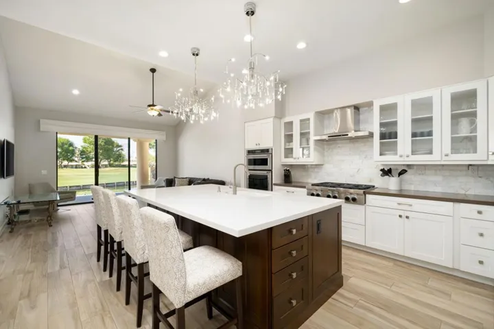 29-web-or-mls-JRInvernessWay_2022_029