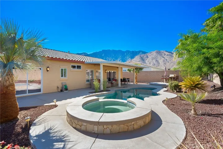 828 Mira Grande, Palm Springs, California 92262