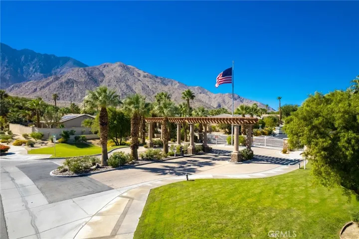 828 Mira Grande, Palm Springs, California 92262
