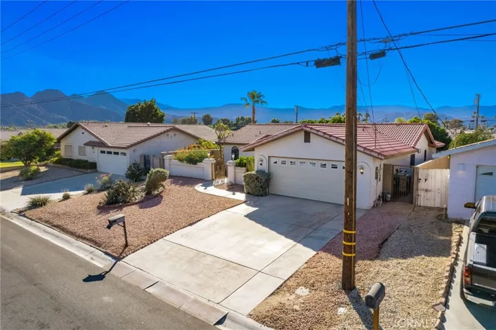 43685 Warner Trail, Palm Desert, California 92211