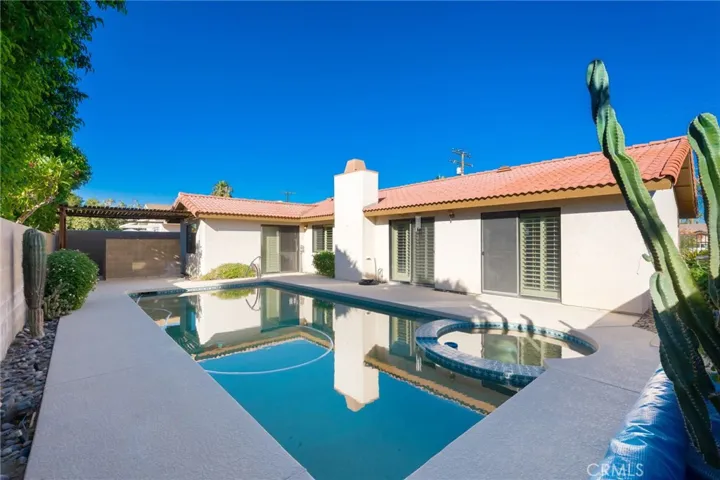 43685 Warner Trail, Palm Desert, California 92211