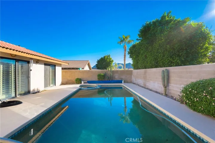 43685 Warner Trail, Palm Desert, California 92211