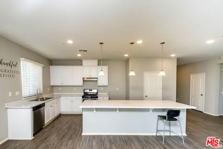14476 Chumash Place, Victorville, California 92394