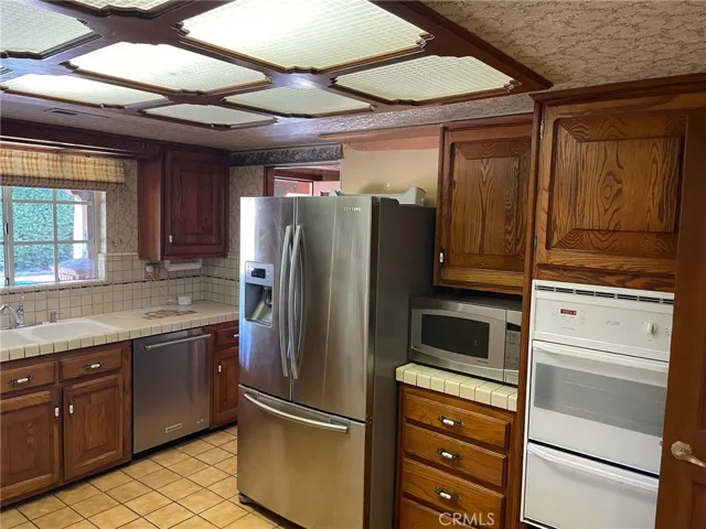 1388 S Farrell Drive, Palm Springs, California 92264