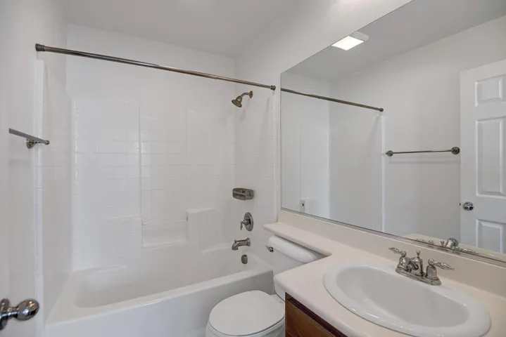 GUEST BATHROOM 2.jpg mls