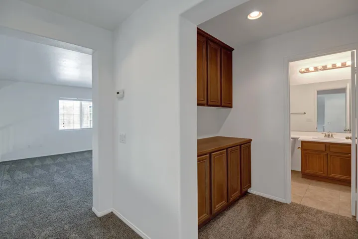 GUEST BATHROOM TO LOFT.jpg mls