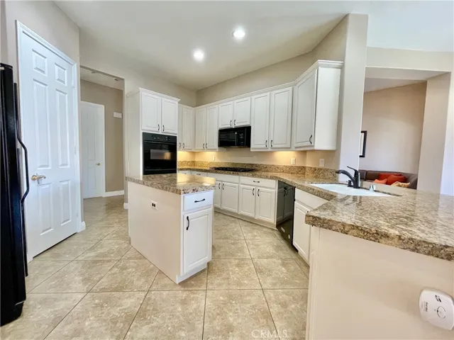 Light & Open Kitchen
