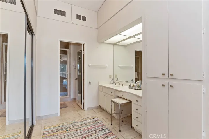 500 S Farrell Drive D30, Palm Springs, California 92264