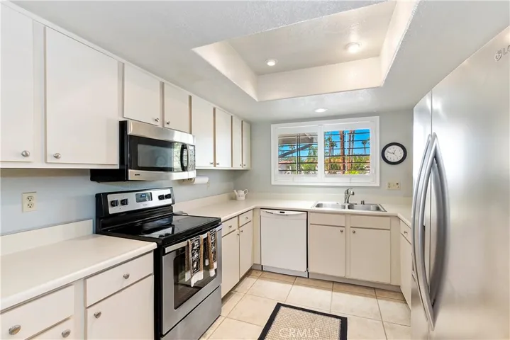 500 S Farrell Drive D30, Palm Springs, California 92264