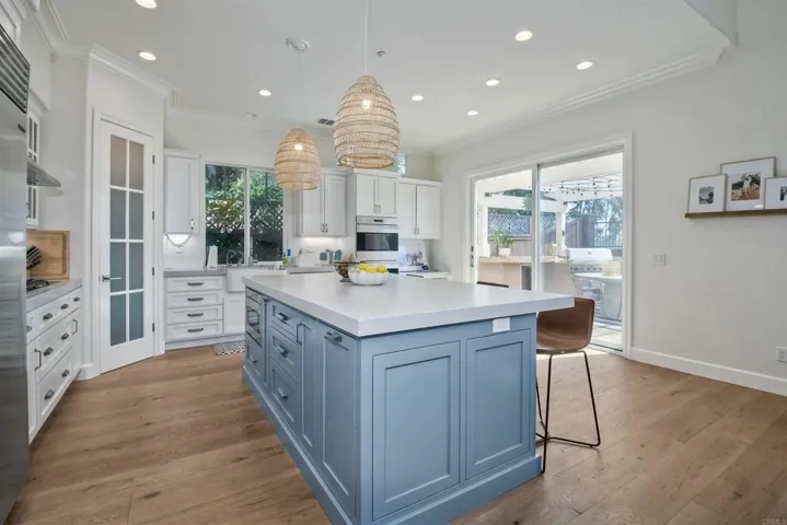 1475 Heritage Lane, Encinitas, California 92024