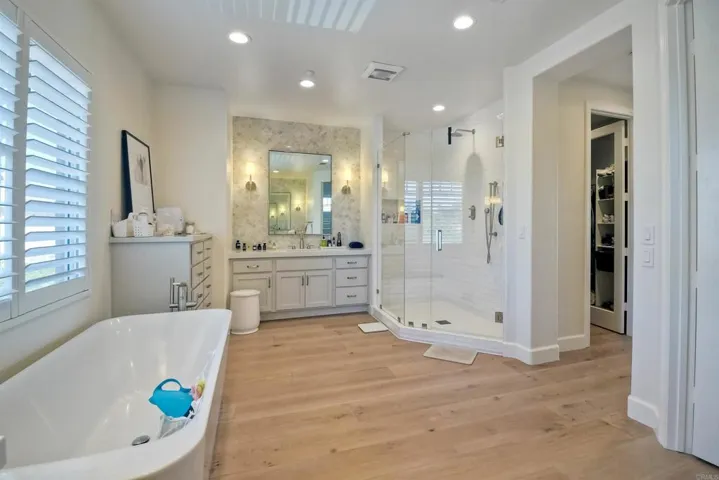1475 Heritage Lane, Encinitas, California 92024