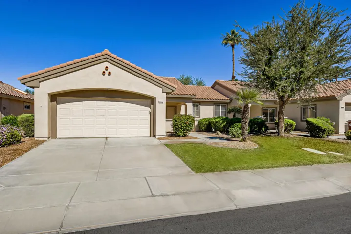 78322 Yucca Blossom Dr-33