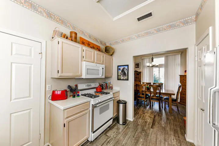 78322 Yucca Blossom Dr-16