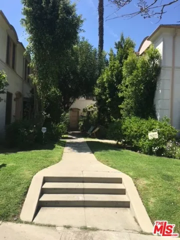 1205 S Ogden Drive 2, Los Angeles, California 90019