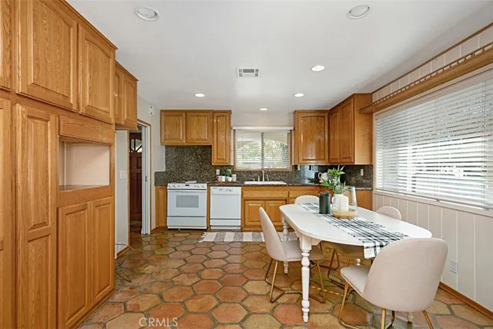 3175 Josie Avenue, Long Beach, California 90808