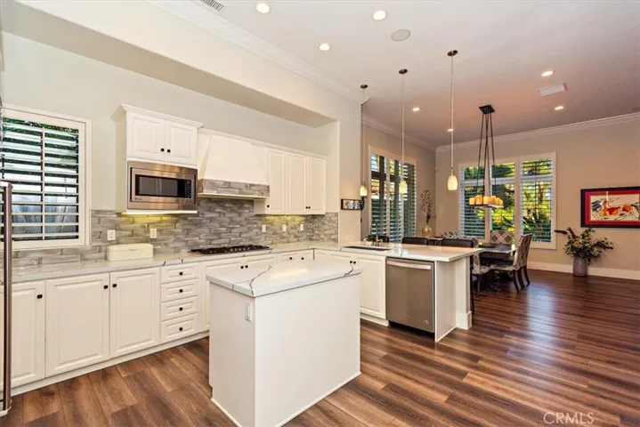 Entertain in this beautiful kitchen