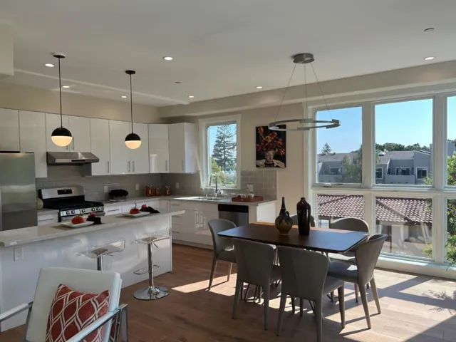 1667 San Carlos 302, San Carlos, California 94070
