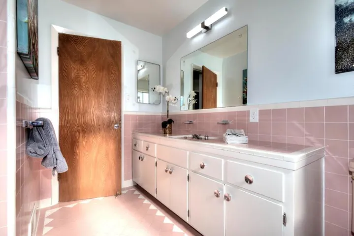 901 Crestview Drive, Millbrae, California 94030