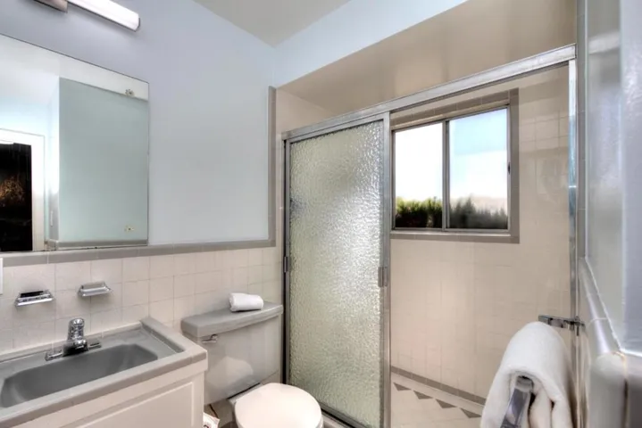 901 Crestview Drive, Millbrae, California 94030