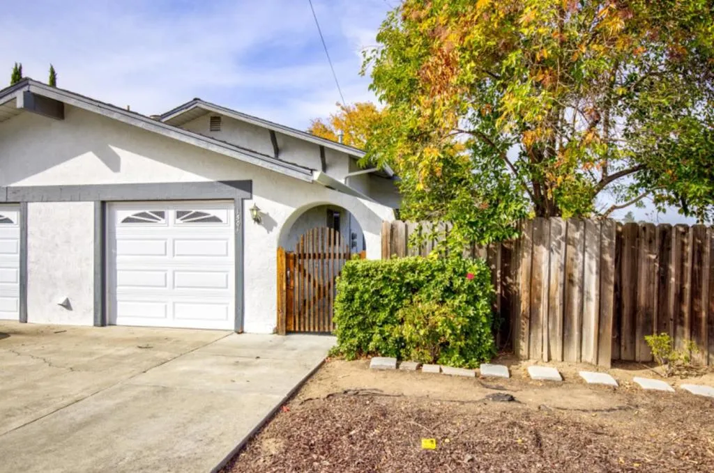 1501 Kooser Road, San Jose, California 95118 home-pic-0