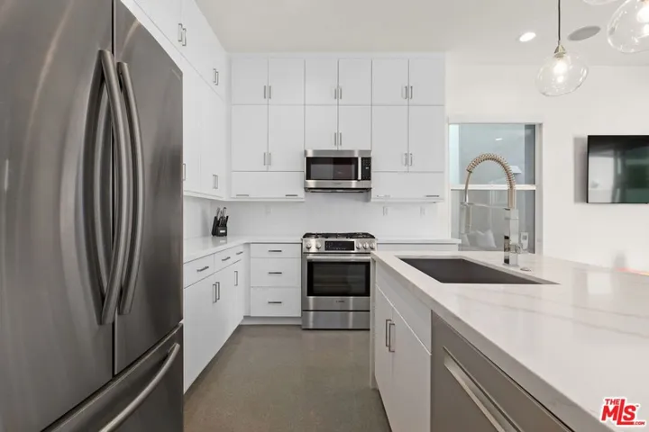 2705 Paragon Loop, Palm Springs, California 92262