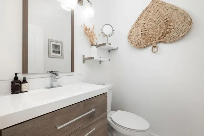 31-web-or-mls-NMWestbrook_2022_031