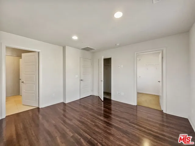 14114 W Oak Lane, Van Nuys, California 91405