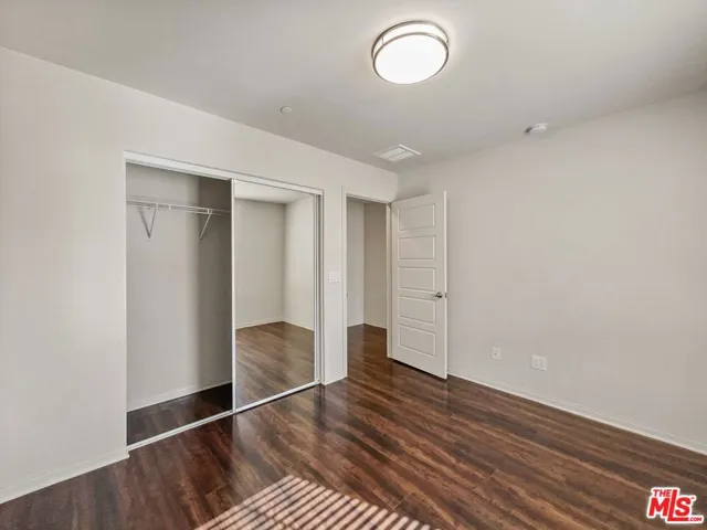 14114 W Oak Lane, Van Nuys, California 91405
