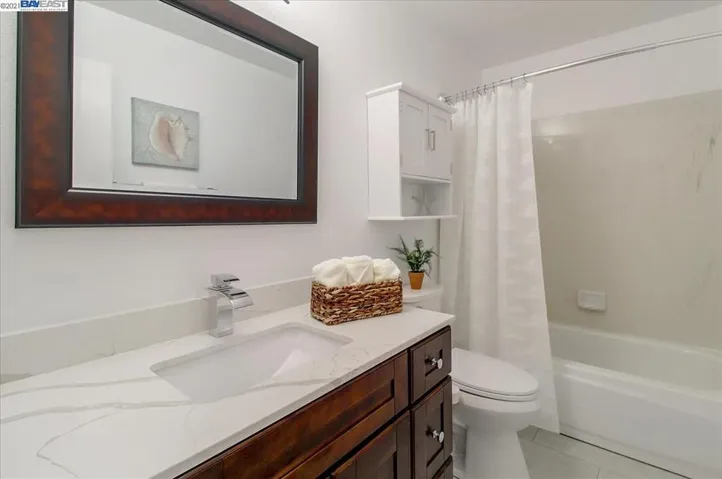 2067 Fostoria Cir., Danville, California 94526-5560