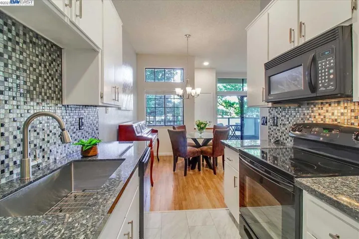 2067 Fostoria Cir., Danville, California 94526-5560