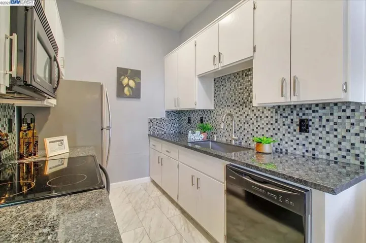 2067 Fostoria Cir., Danville, California 94526-5560