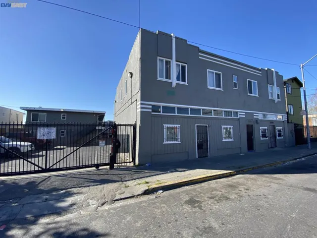 5549 Foothill Blvd, Oakland, California 94605