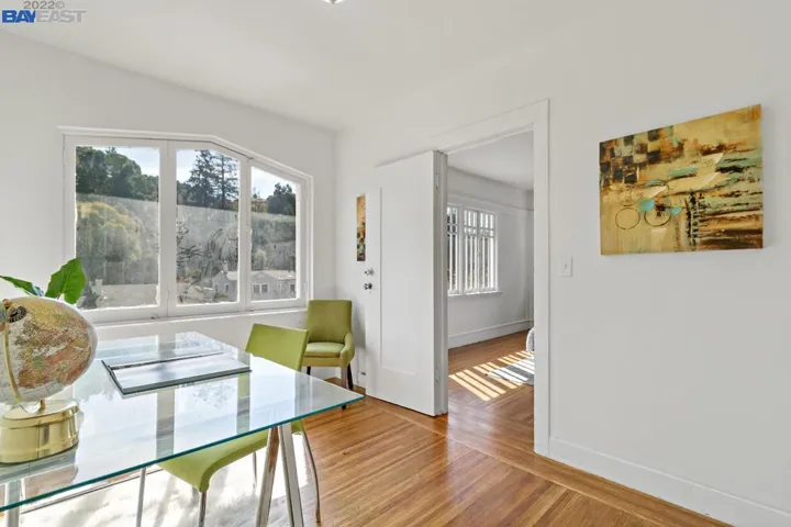 716 Mandana Blvd, Oakland, California 94610
