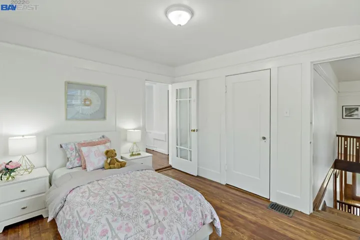 716 Mandana Blvd, Oakland, California 94610