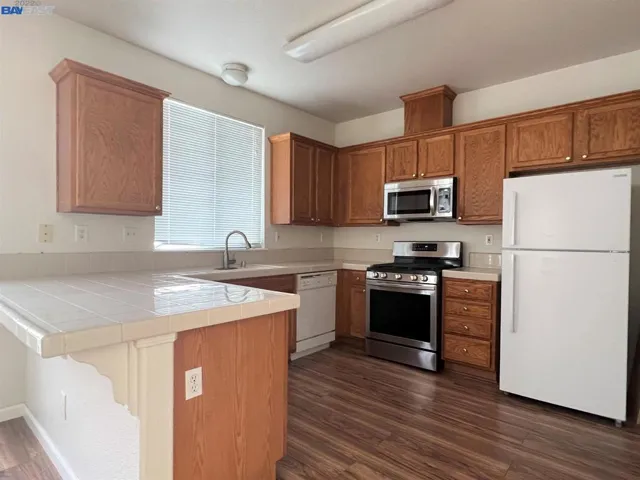 3253 Homestead Ln, Santa Rosa, California 95407