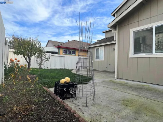 3253 Homestead Ln, Santa Rosa, California 95407